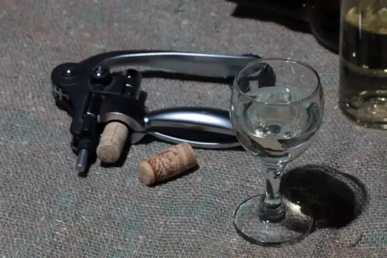 Choosing the Best Wine Opener for Arthritis